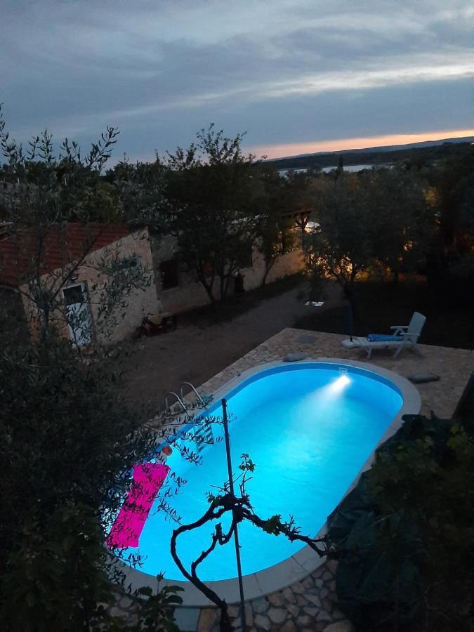 Holiday House Pulina Punat Bagian luar foto