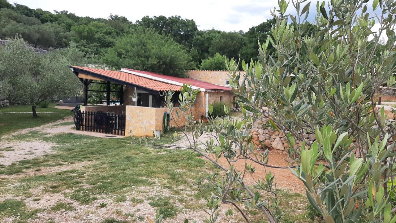 Holiday House Pulina Punat Bagian luar foto